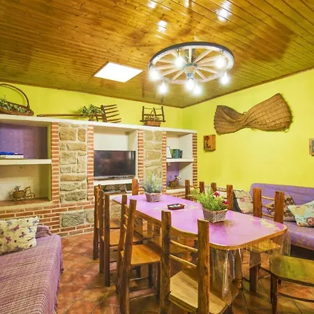 Don Mauricio Y Periquines