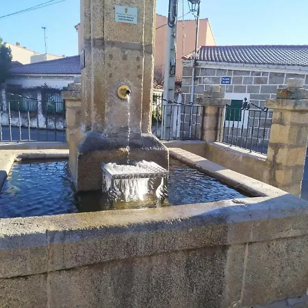 Don Mauricio Y Periquines Robledillo