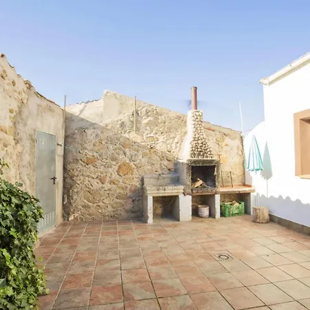 Don Mauricio Y Periquines *