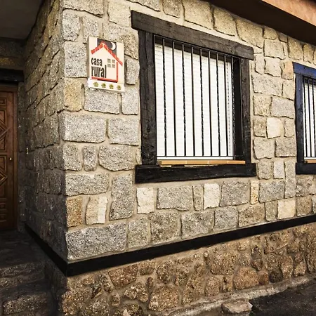 別荘 Don Mauricio Y Periquines Robledillo