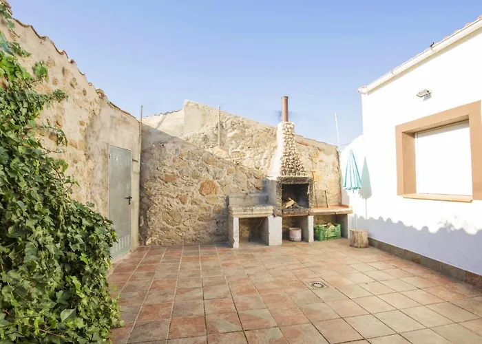 Don Mauricio Y Periquines *